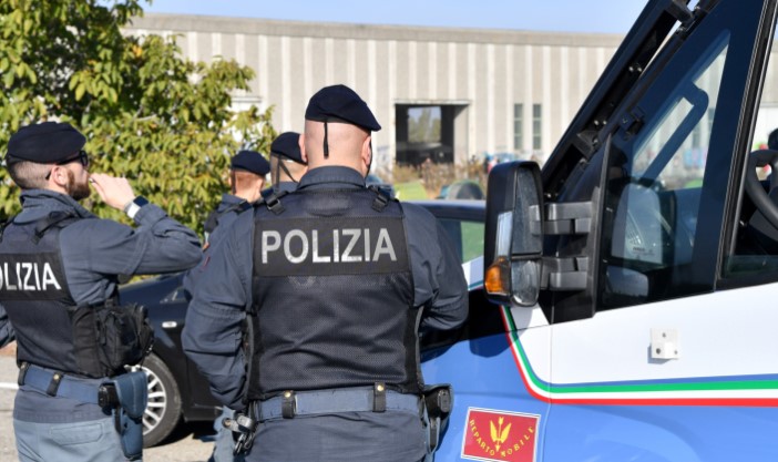 Policía Italia