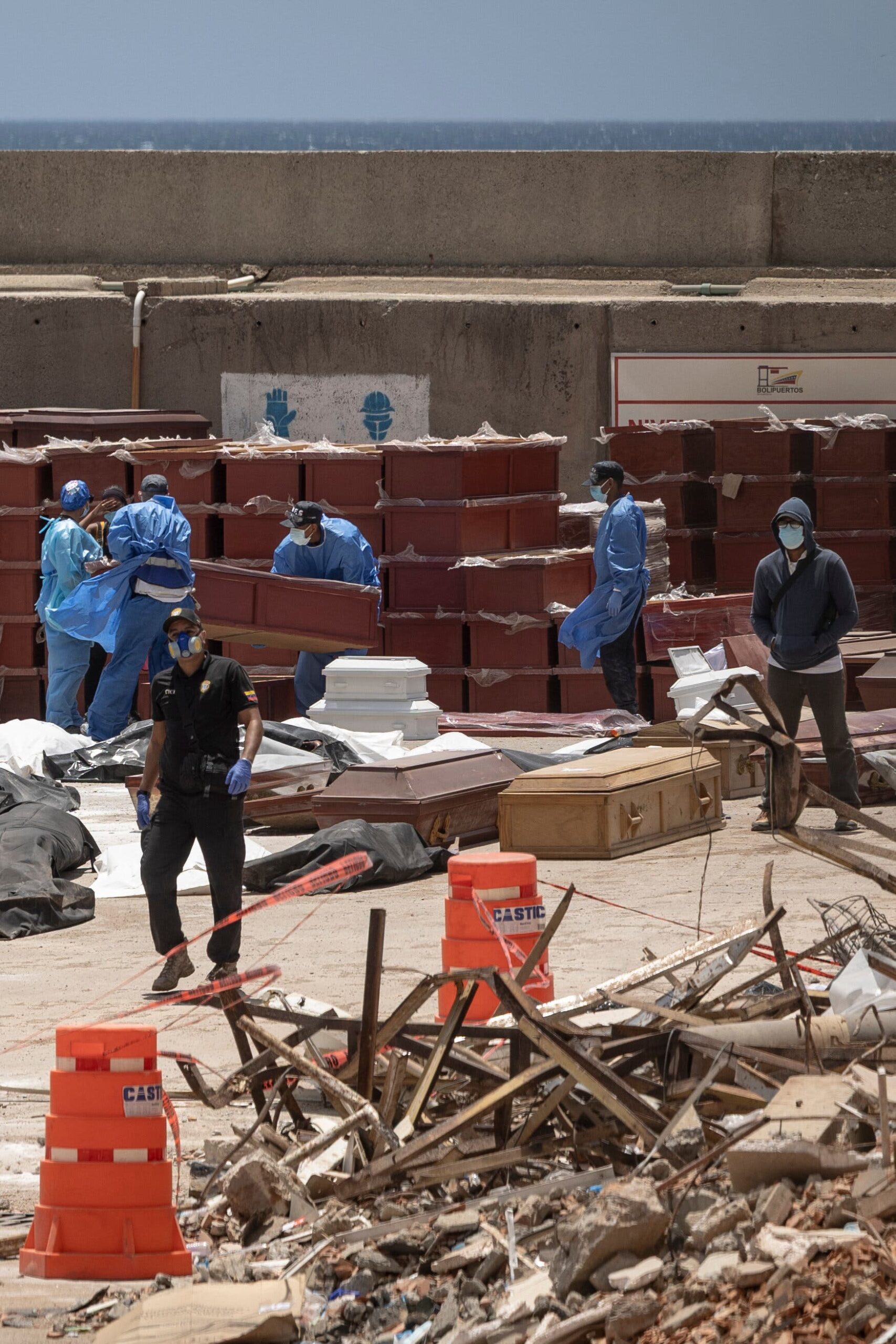 Séptimo día de la tragedia en Venezuela: La cifra de fallecidos sube a 1.719 y la búsqueda de desaparecidos se vuelve crítica