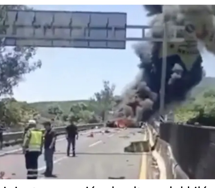 Al menos diez muertos y diez heridos en un accidente múltiple en una autopista de México