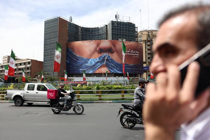 Los países del Golfo acusaron al régimen de Irán de llevar a cabo “crímenes de guerra” y exigieron que Teherán rinda cuentas