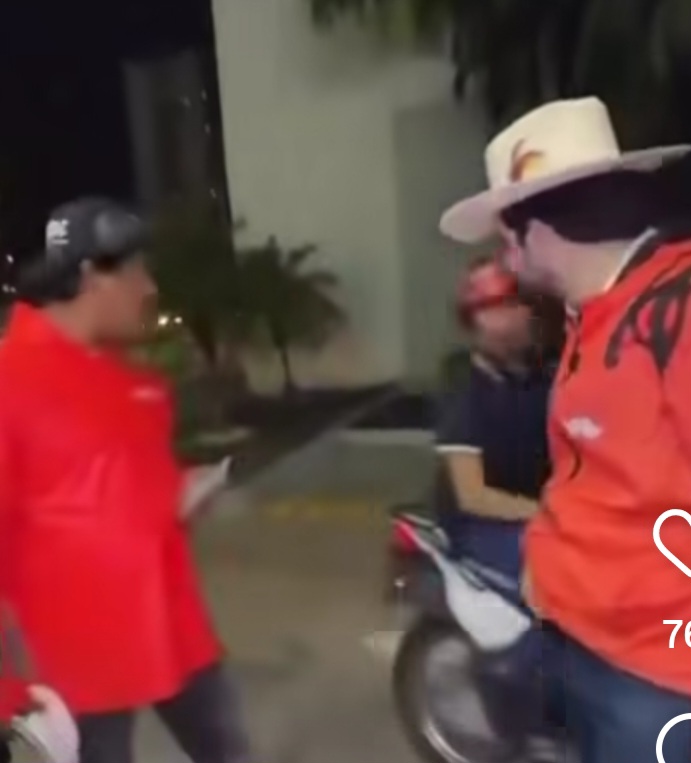 Sicarios asesinan al creador de contenido César Gastélum durante una transmisión en vivo