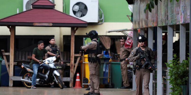 Tiroteo en Tailandia deja al menos 8 estudiantes muertos y 30 heridos