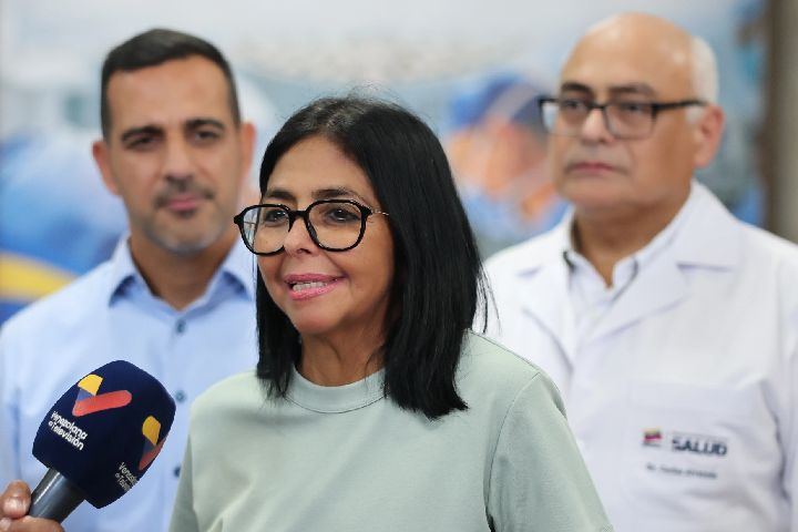 Delcy Rodríguez: Recursos de acuerdos internacionales se destinarán al sistema hospitalario nacional